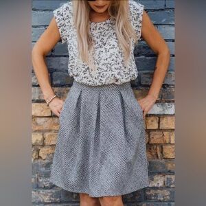 PIPHANY Astoria Classic Pleated Skirt with Pockets